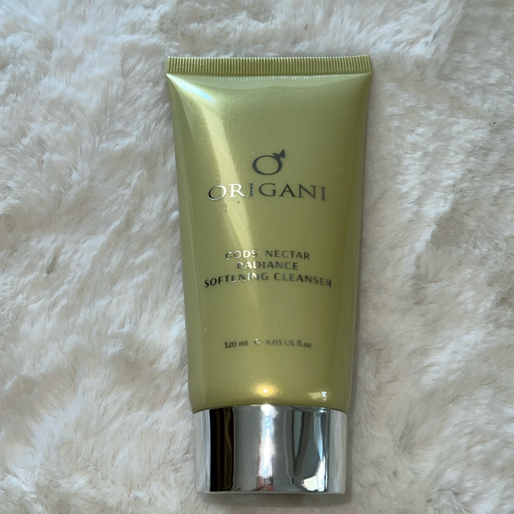 NEW SEALED ORIGANI ERDA Gods’ Nectar Radiance Softening Cleanser